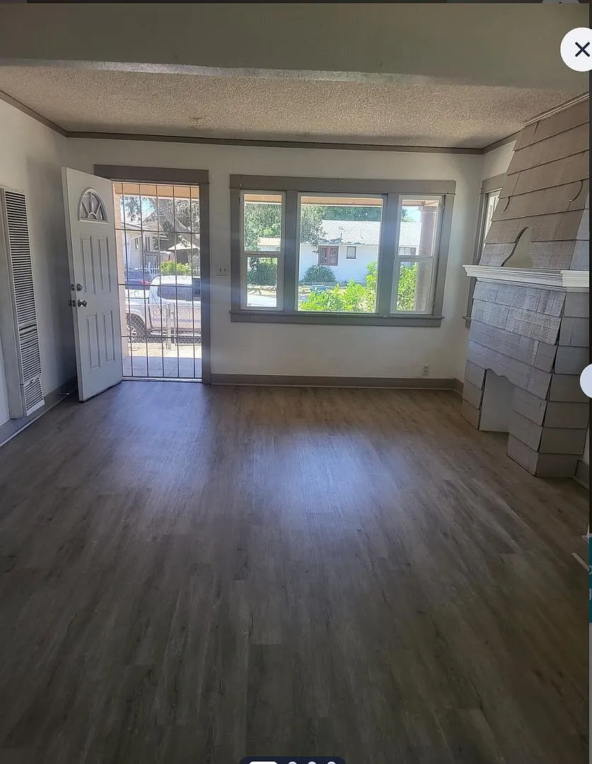 Coming Soon 2-Bedroom, 1 -Bath House — Photo 2