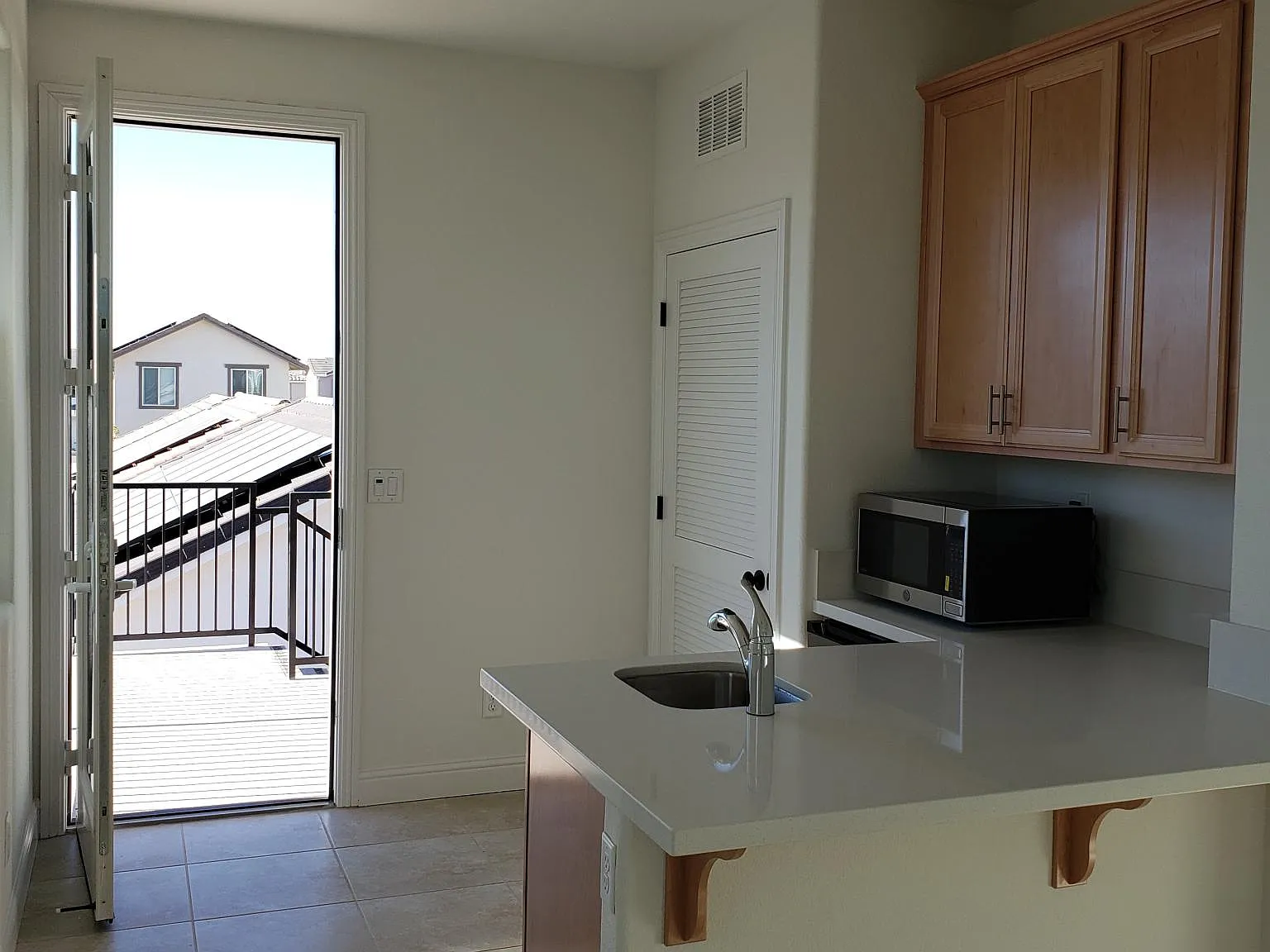 1 bed, 436 sqft, $1,600 — Photo 2