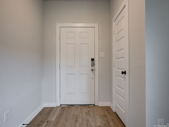 2nd image of 2112 Darst Drive