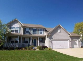 5302 Galloway Dr, Hoffman Estates, IL 60192