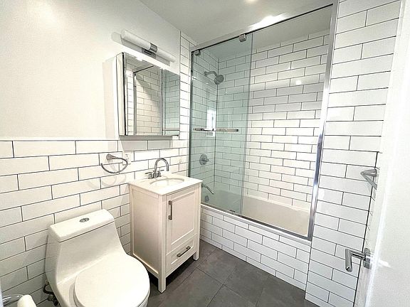 2nd image of 2053 Frederick Douglass Blvd APT 4C