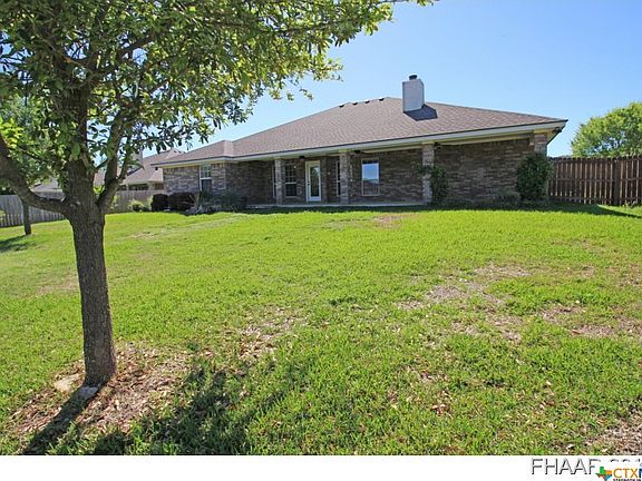 3rd image of 503 Ivy Ln