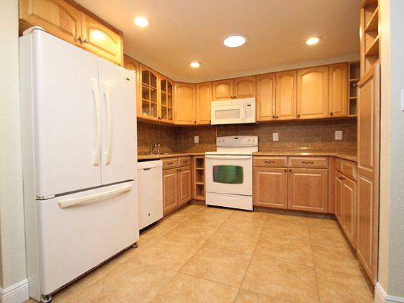 2nd image of 3460 Pinehurst Dr