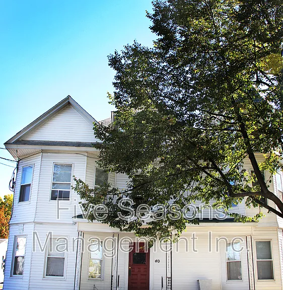 40 Intervale Ave #1 — Photo 1
