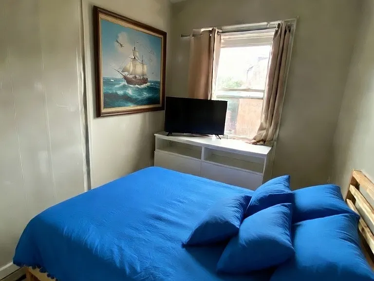 435 Hanover St #4 — Photo 5