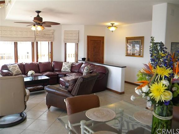 3rd image of 72 Gaviota