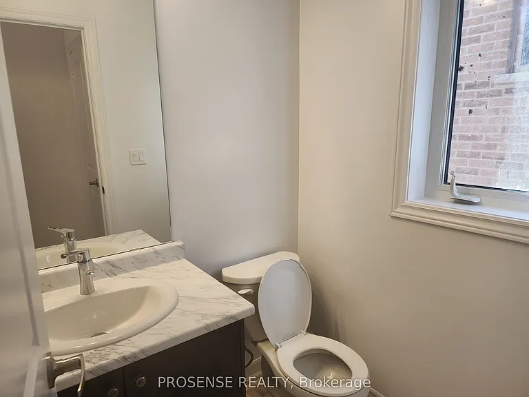 435 Van Dusen Ave — Photo 6