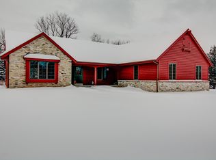 N84W20533 Menomonee Ave, Menomonee Falls, WI 53051