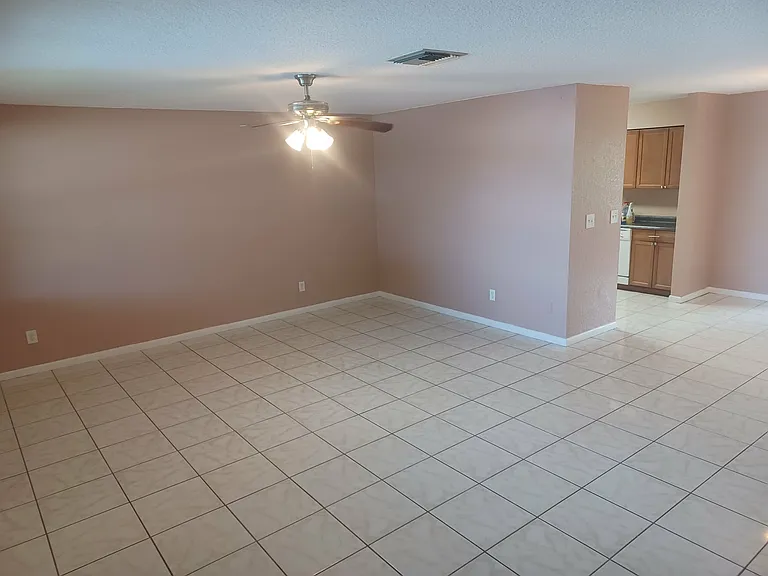 339 Elmwood Ave — Photo 2