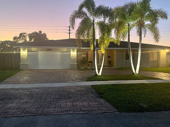 4th image of 16782 Golfview Dr