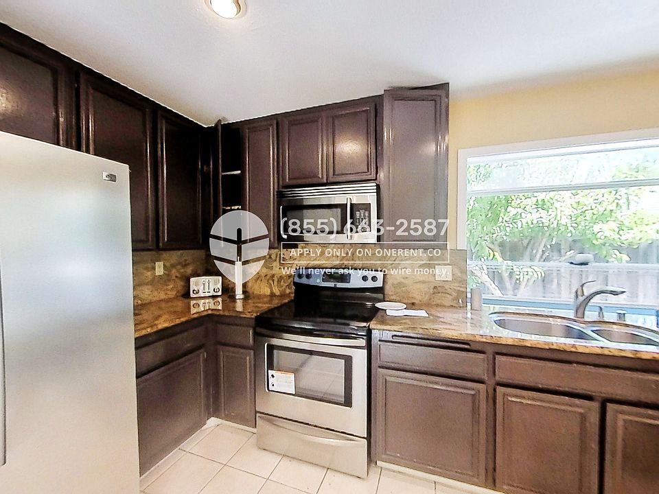 1st image of 174 Cheltenham Pl