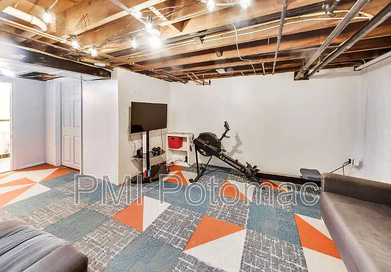 5332 Nevada Ave NW — Photo 36