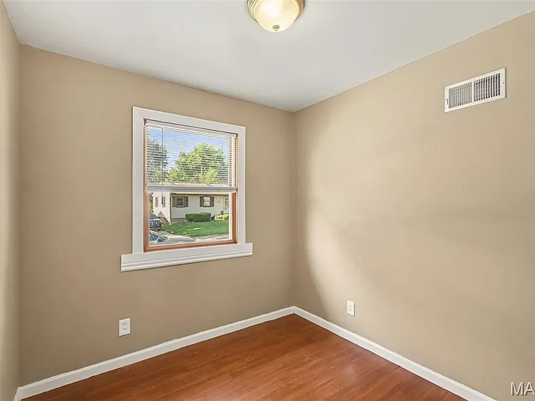 1223 Walker Ave — Photo 6