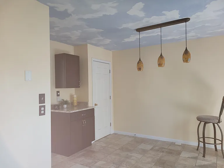 Kitchen eating area with separate coffee/tea area