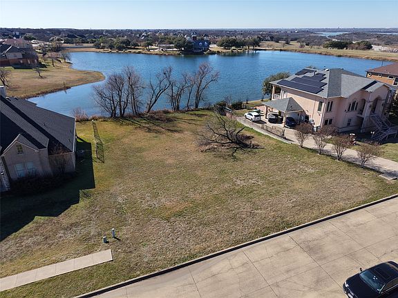 4th image of 307 Golden Pond Dr