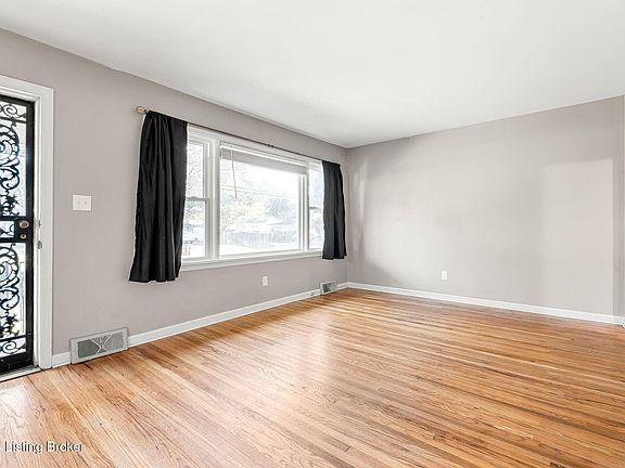 4th image of 5806 Morning Glory Ln