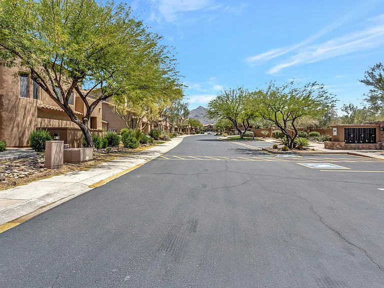 16600 N Thompson Peak Pkwy #2050 — Photo 20