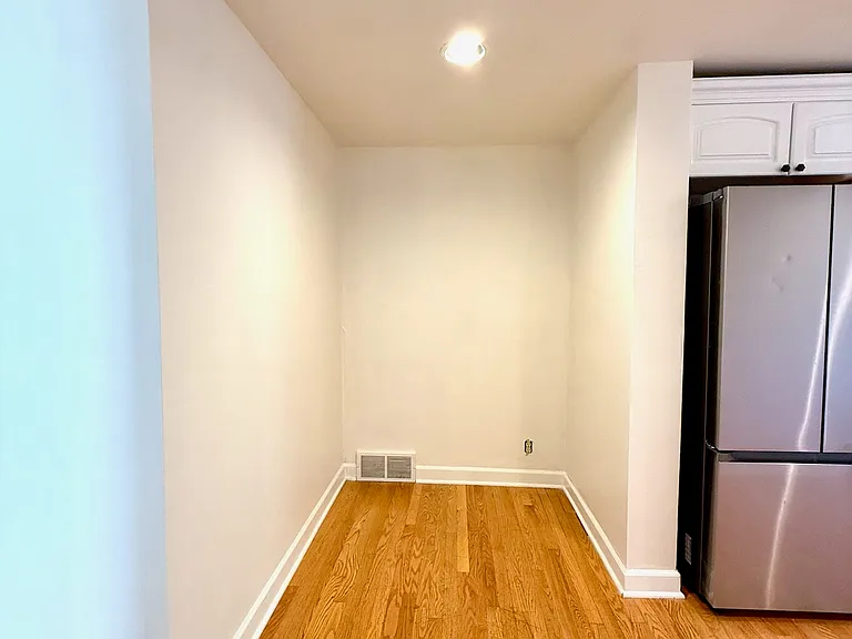 221 Lexington Ave #1 — Photo 6