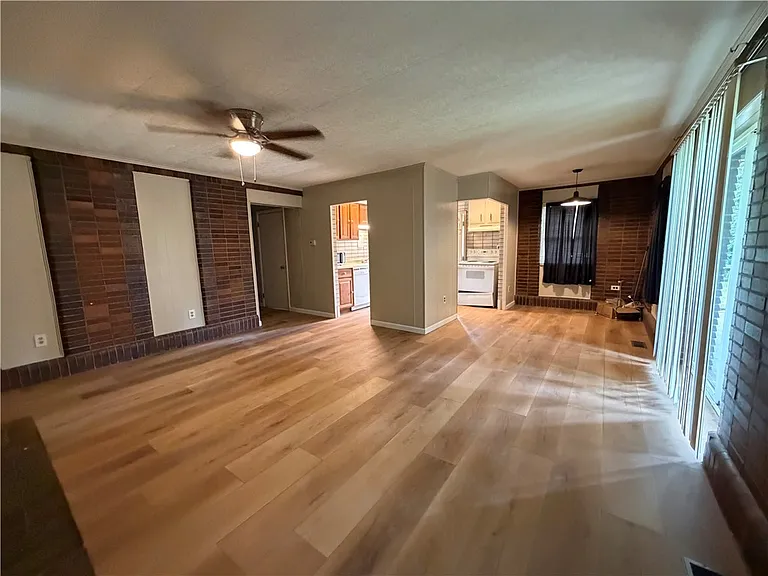 735 Athalia St #1 — Photo 8