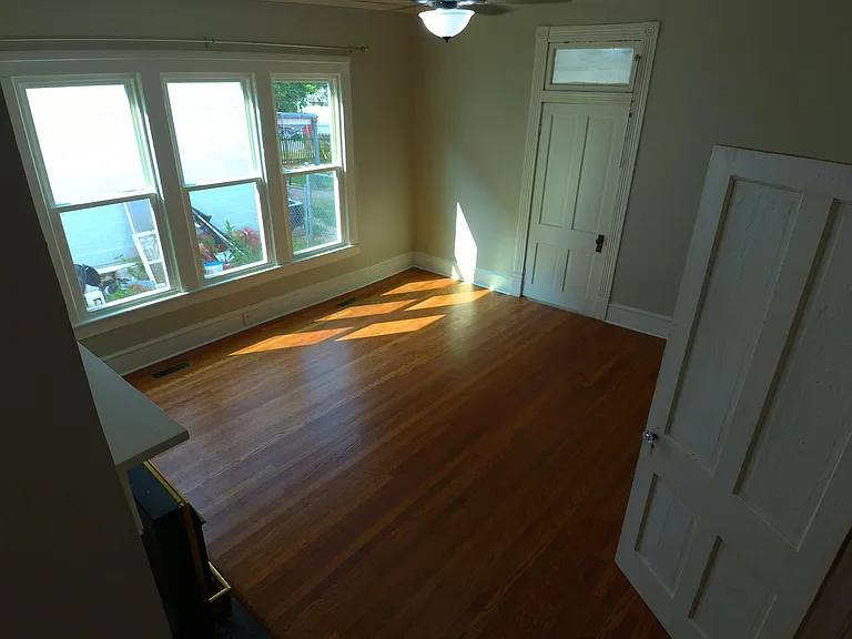 510 N Cherry St — Photo 13