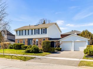 1893 Stonepath Cres, Mississauga, ON L4X1Y1