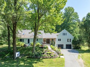 86 Thresher Rd, Hampden, MA 01036