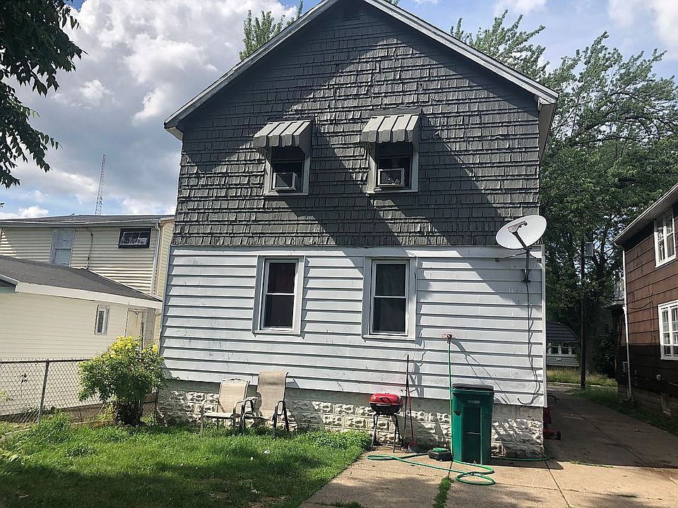 1st image of 15 Dunlop Ave