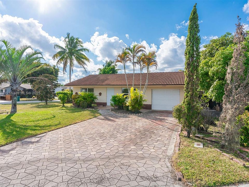 1st image of 7305 NW 95th Way #0