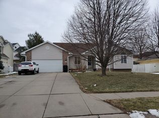 651 Antelope Cir, Papillion, NE 68046
