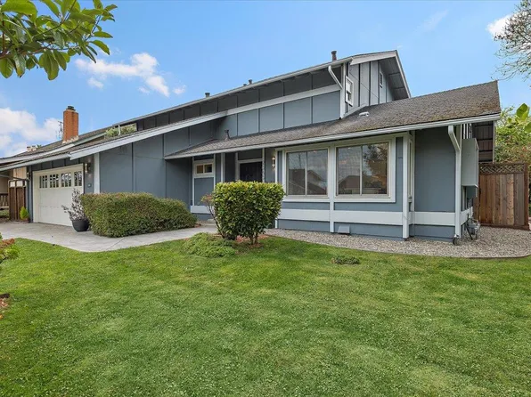 2060 Avignon Pl, Half Moon Bay, CA 94019