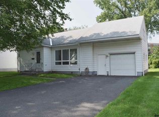 43 Tryon Ct, Albany, NY 12203