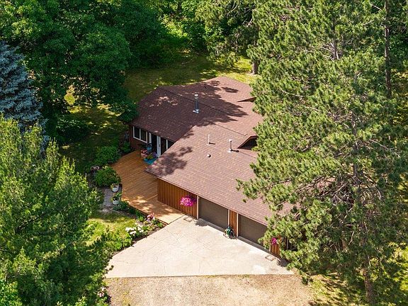 2nd image of 2618 Beauty Lake Rd SW