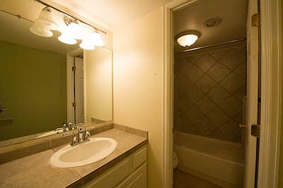 4th image of 1433 N Williams St APT 806