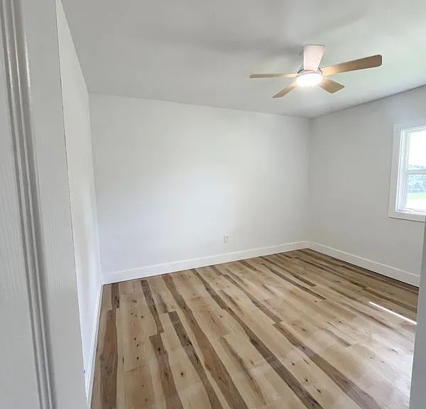 3741 Elmwood Ave — Photo 7