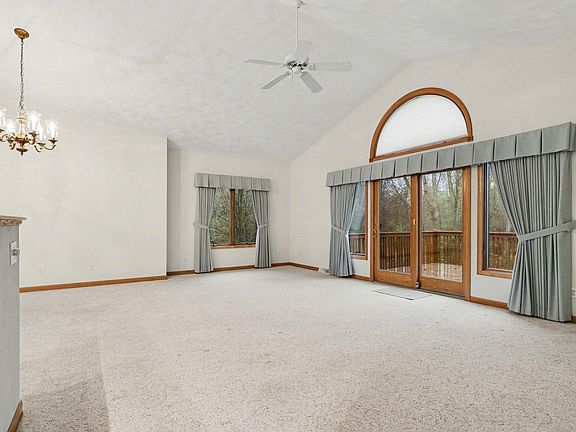 5th image of 109 Brighton Park