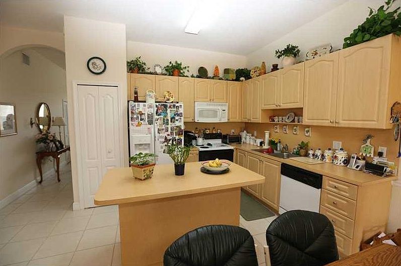 2nd image of 1156 SW 143rd Pl