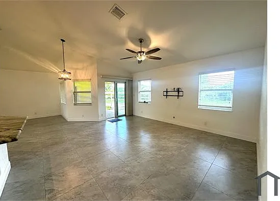 12522 Hamlin Blvd — Photo 7