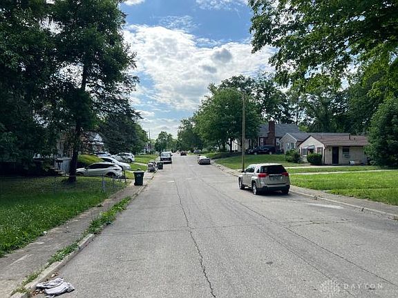 5th image of 4512 Saint Johns Ave