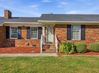 301 Halifax St, Clinton, NC 28328