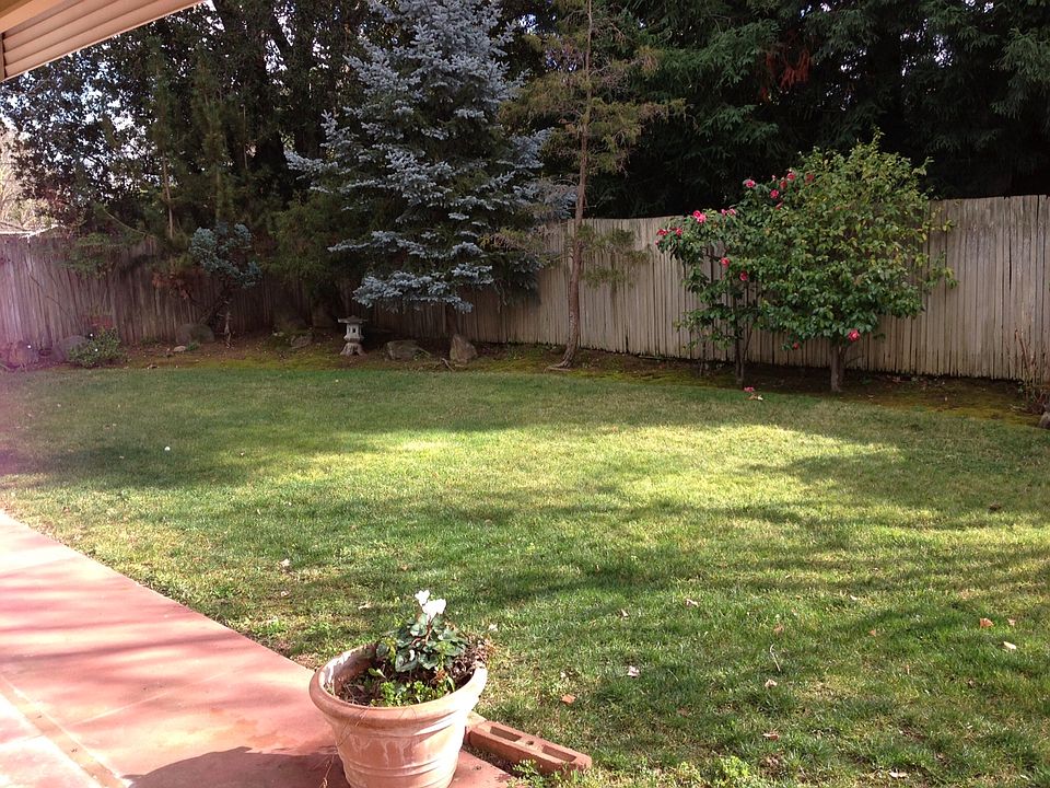2nd image of 480 Rosita Ave