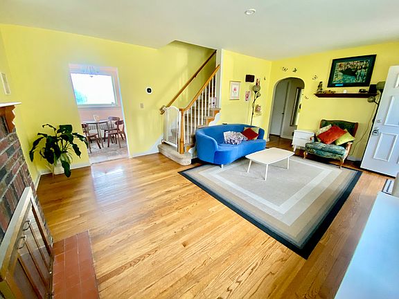 3rd image of 1506 Laubach Ave