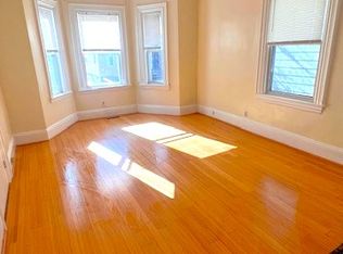 694 E 6th St, Boston, MA 02127