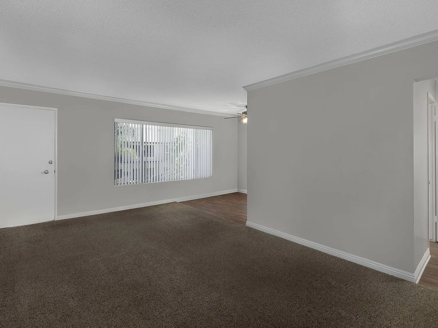 Casa De Portola Apartments — Photo 4