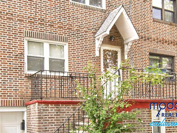 3rd image of 3603 Tibbett Ave