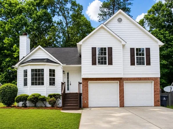 1077 Athena Ct, Acworth, GA 30101