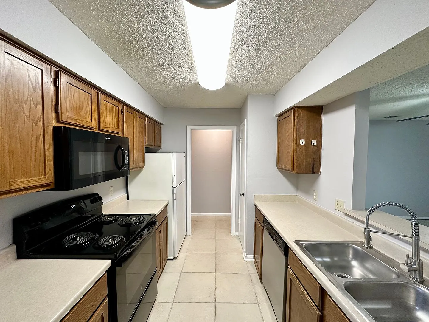 1/1 Apartment in North Austin — Photo 4
