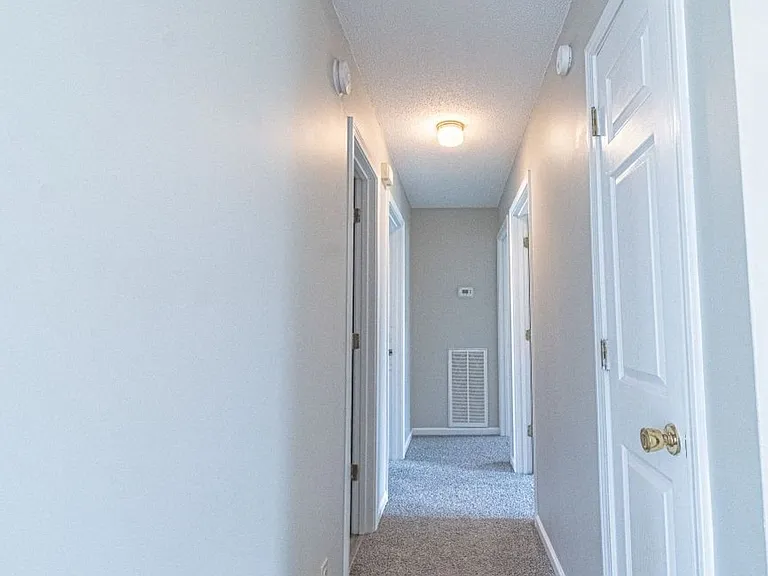 1805 Harbor Dr — Photo 9
