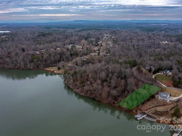 5701 Crown Ter #47, Hickory, NC 28601