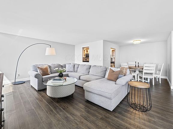 4th image of 1000 Urlin Ave APT 1515