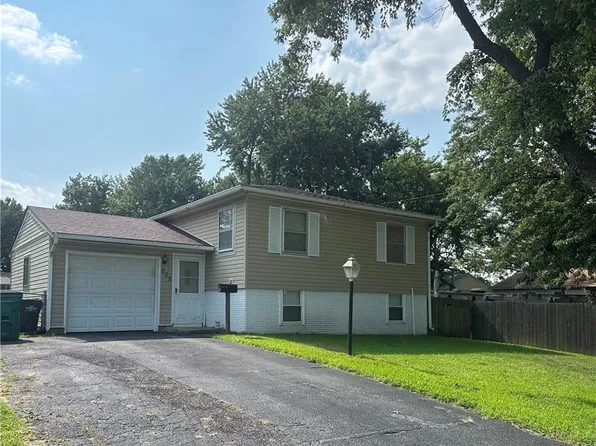 854 N Aztec Dr, Independence, MO 64056